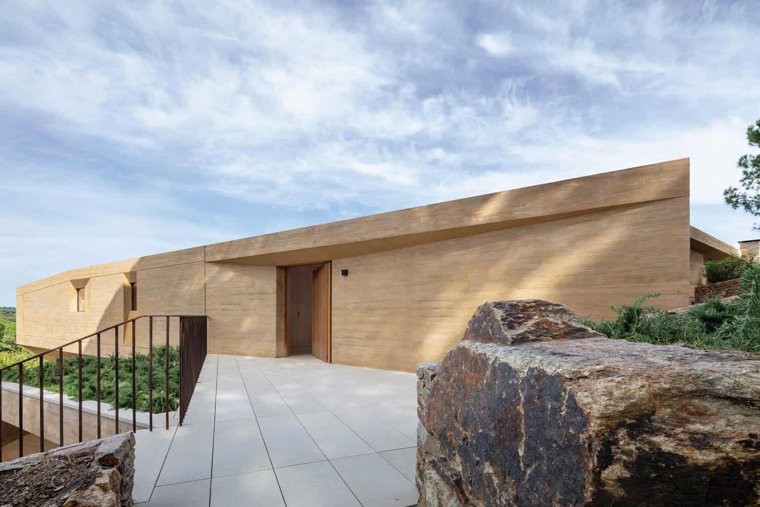 Villa Varoise by NADAA in France Villa Varoise by NADAA in France