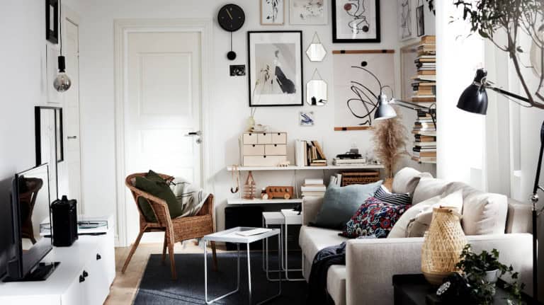 How to Decorate a Small Living Room