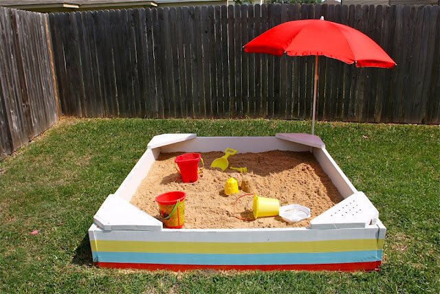 15 Amazing DIY Backyard Projects To Keep You Busy This Summer