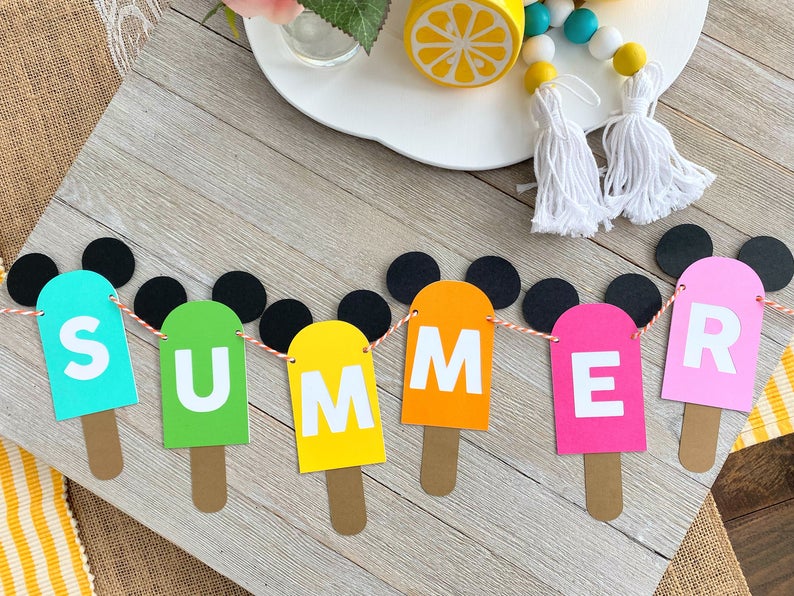 16 Sweet Summer Garland Designs That Can Refresh Your Home