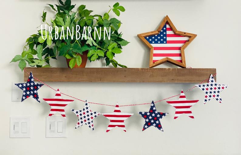 18 Colorful 4th of July Garland Designs You'll Enjoy Hanging