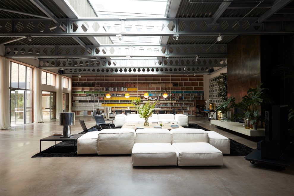 18 Gorgeous Industrial Living Room Designs That Will Draw You In