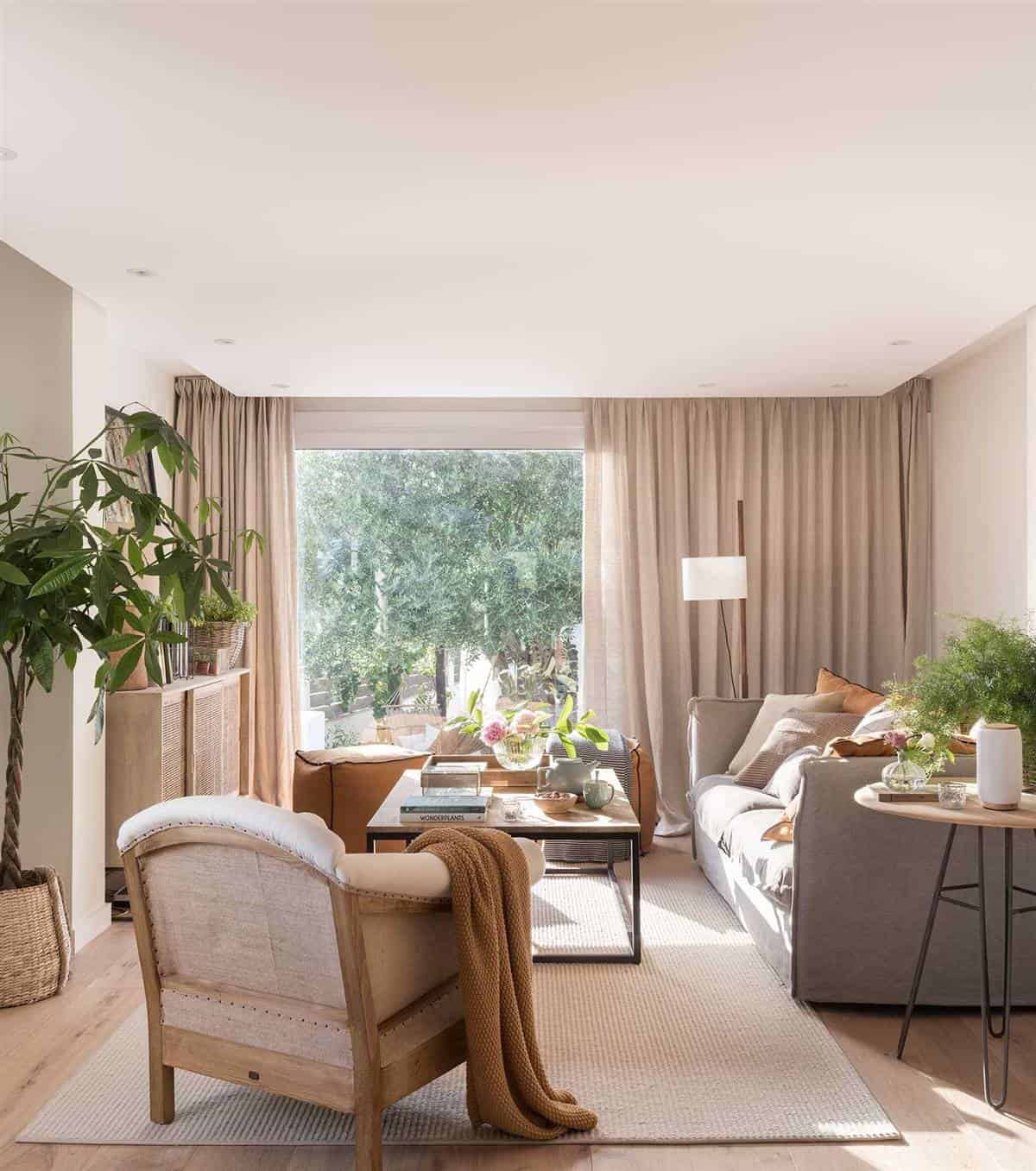 5. A VERY WELL DRESSED ROOM WITH VERY COZY CURTAINS 5. A VERY WELL DRESSED ROOM WITH VERY COZY CURTAINS