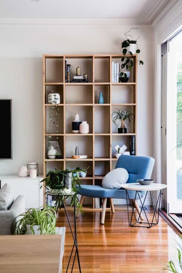 How To Nail Decorating With Books?