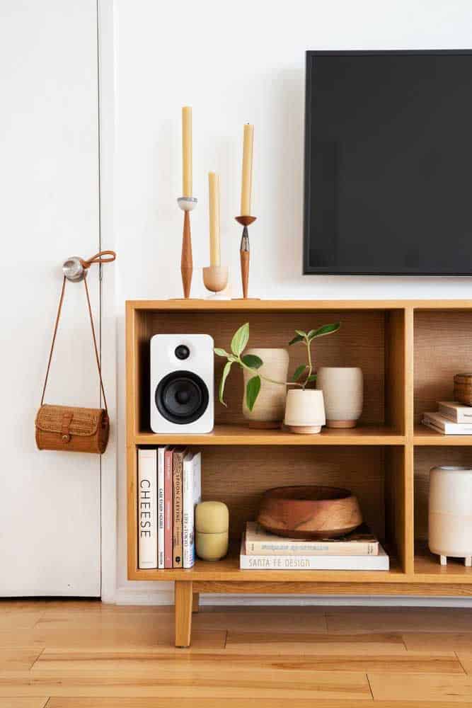 How To Nail Decorating With Books? How To Nail Decorating With Books?