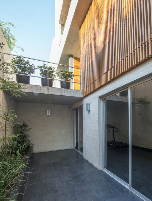 House V by Jaime Ortiz de Zevallos in Lima, Peru