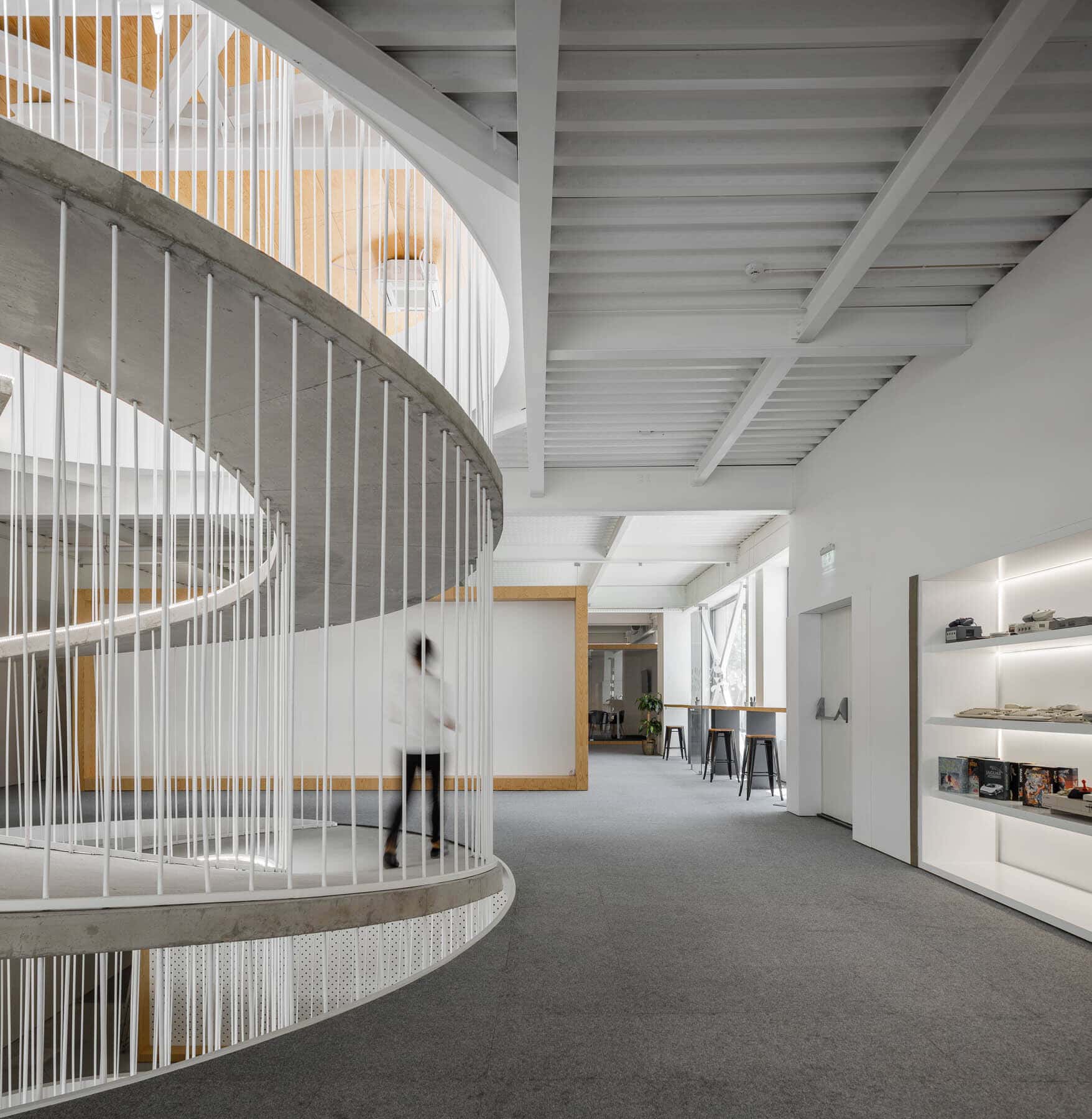 Office stairs as a sculptural piece designed by Paulo Merlini Architects Office stairs as a sculptural piece designed by Paulo Merlini Architects