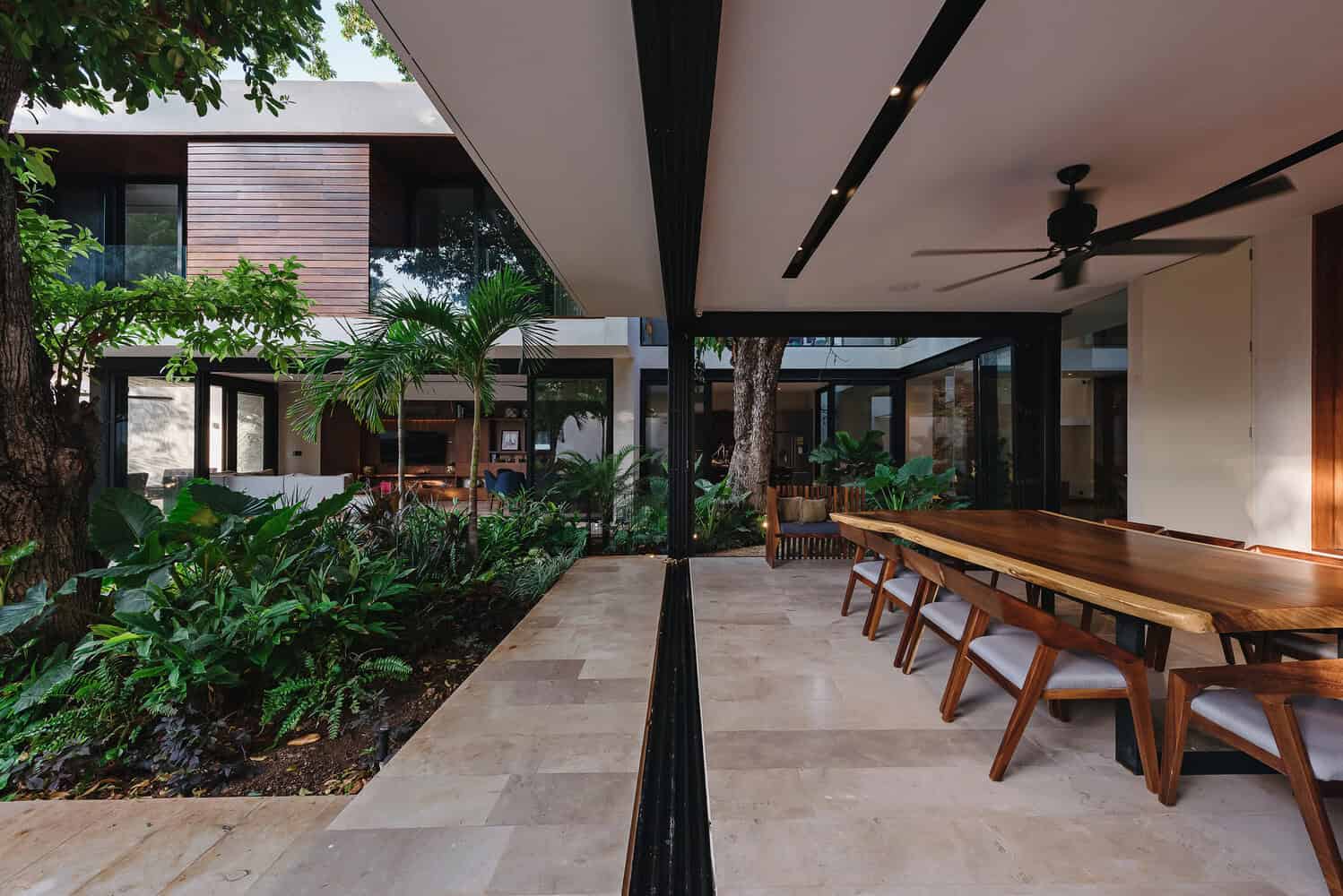 Zapote House by EURK buildesign in Merida, Mexico Zapote House by EURK buildesign in Merida, Mexico