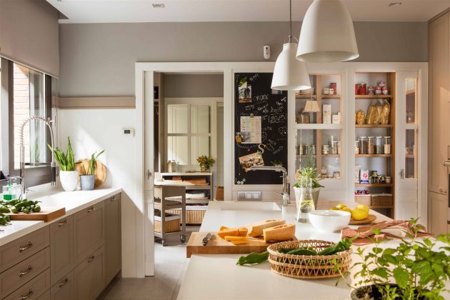 5 Steps To Plan The Perfect Custom Pantry