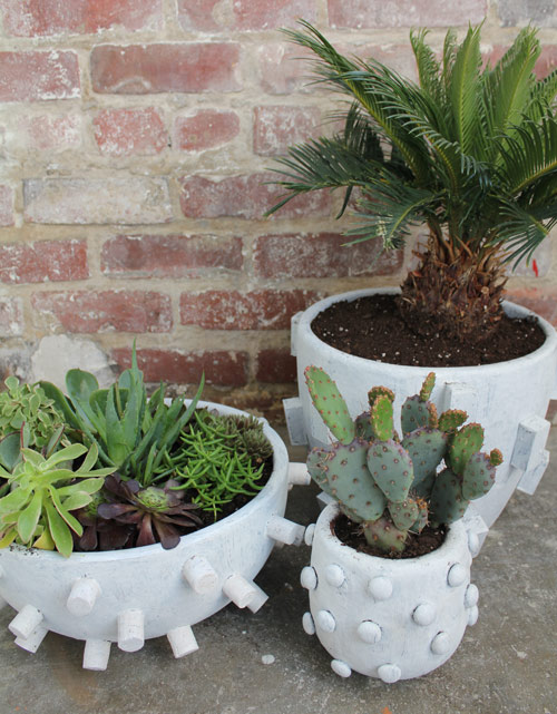 15 Awesome DIY Garden Pots & Planters You'll Enjoy Crafting