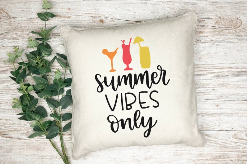 15 Eye-Catching Summer Pillow Designs That Refresh