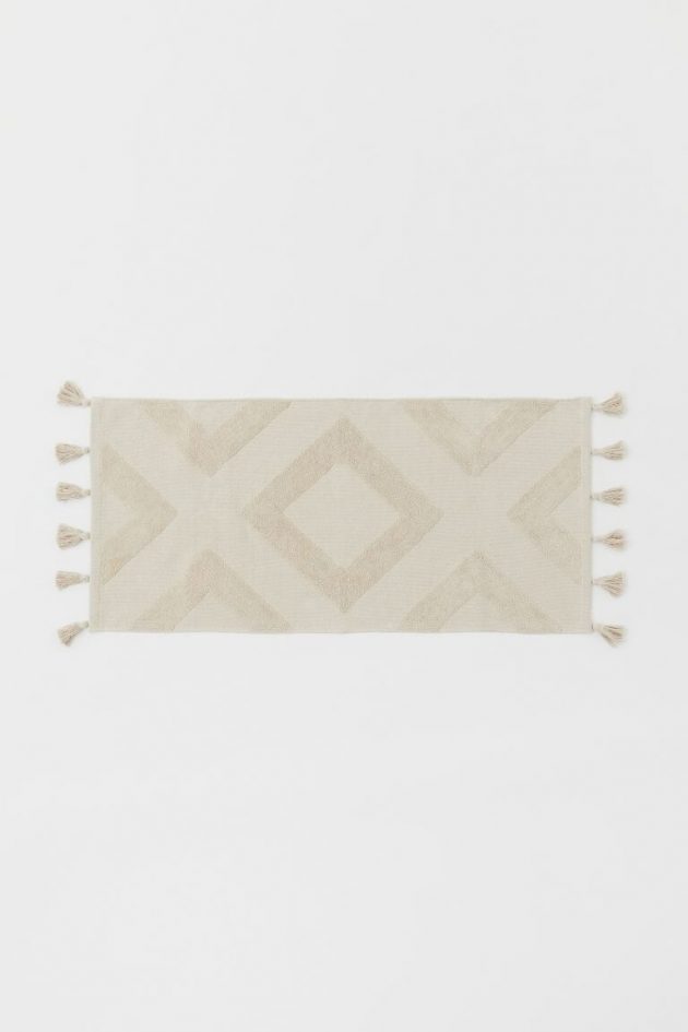 The Most Trendy Rugs For Your Bathroom