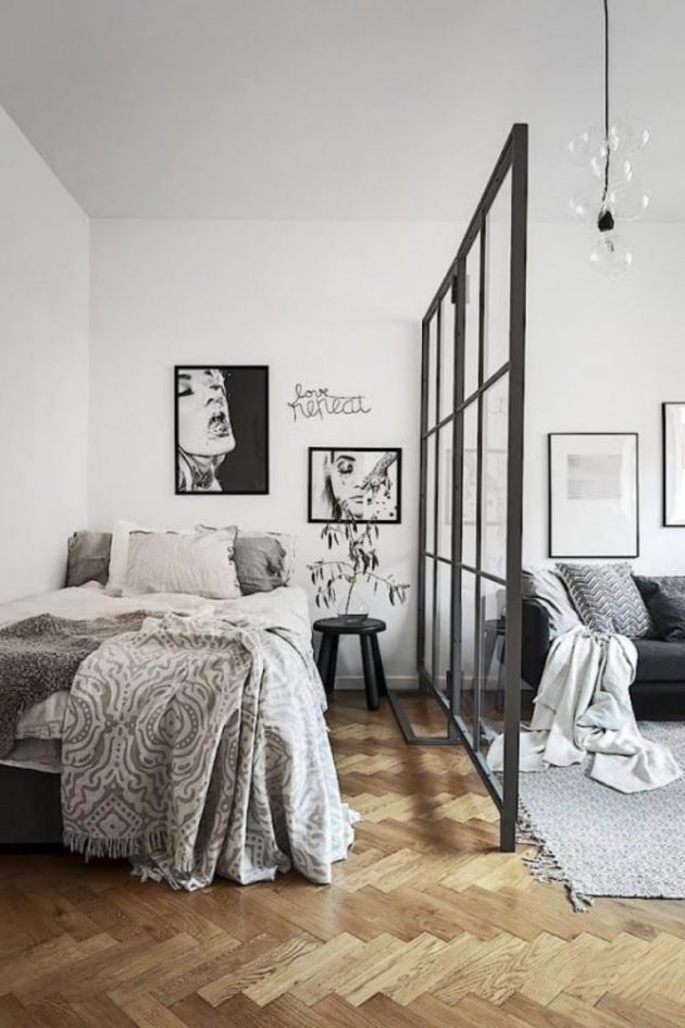 A Modern Glass Roof In The Bedroom As Decor Idea