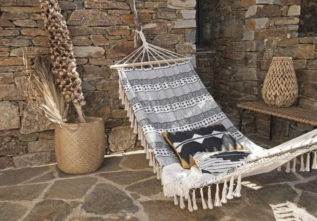 The Best Accessory For You To Relax This Summer Is The Hammock