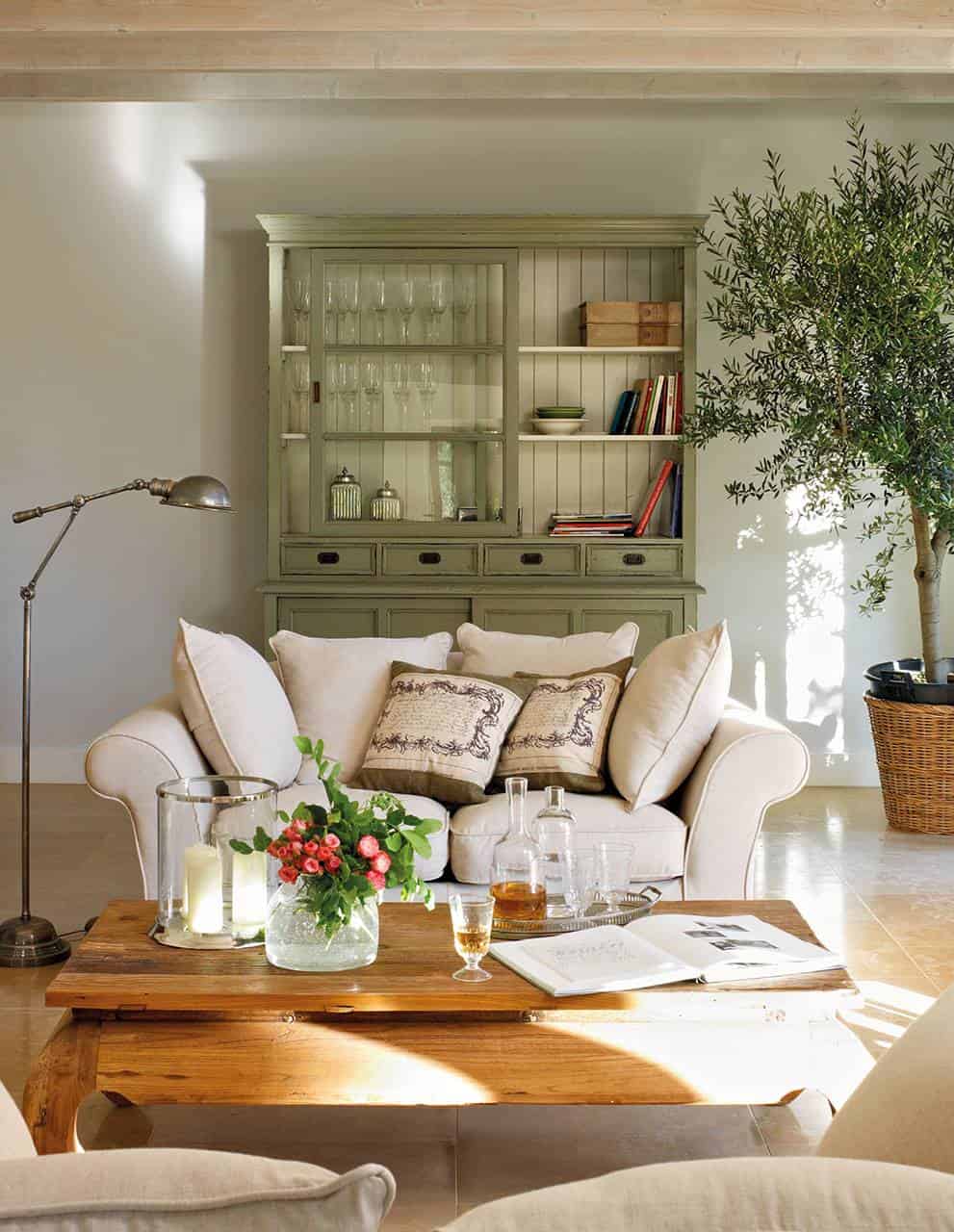 The Best Green Living Rooms You'll Absolutely Fall For The Best Green Living Rooms You'll Absolutely Fall For