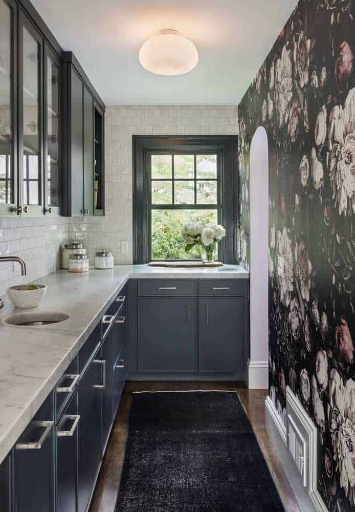 Advantages Of Using A Floeal Wallpaper In Your Home Advantages Of Using A Floeal Wallpaper In Your Home