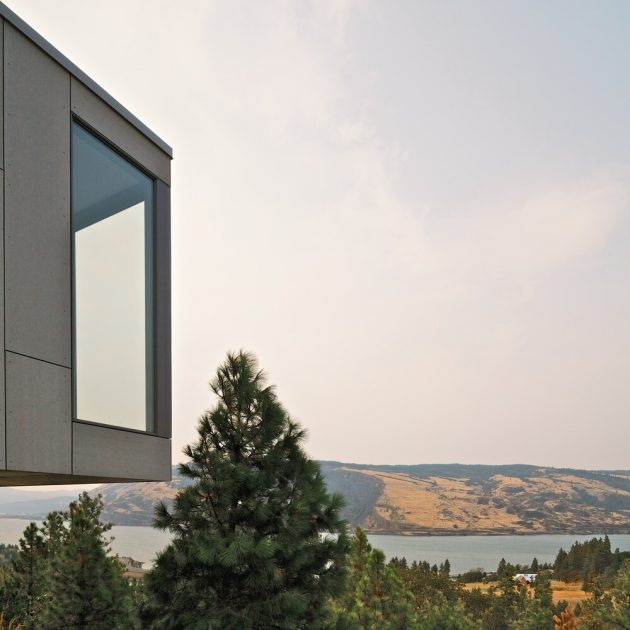 Elements Residence by William Kaven Architecture in Mosier, Oregon