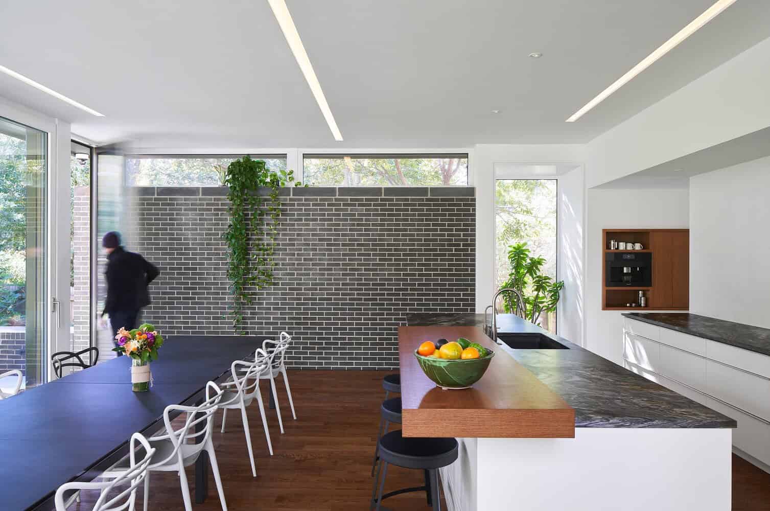 HUUS by In Situ Studio in Raleigh, North Carolina HUUS by In Situ Studio in Raleigh, North Carolina