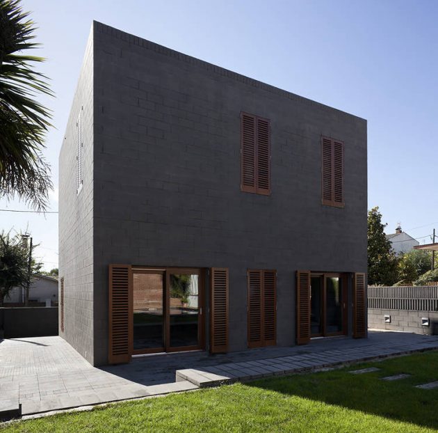 House 804 by H Arquitectes in Parets del Valles, Spain
