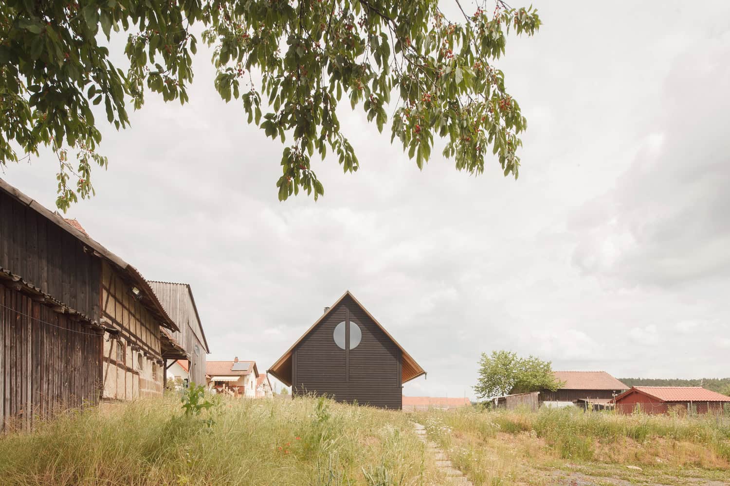 House CS by Daniel Laubrich in Sesslach, Germany House CS by Daniel Laubrich in Sesslach, Germany