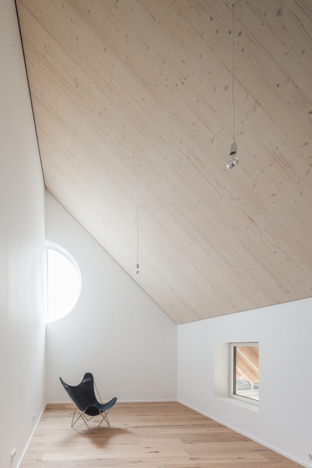 House CS by Daniel Laubrich in Sesslach, Germany