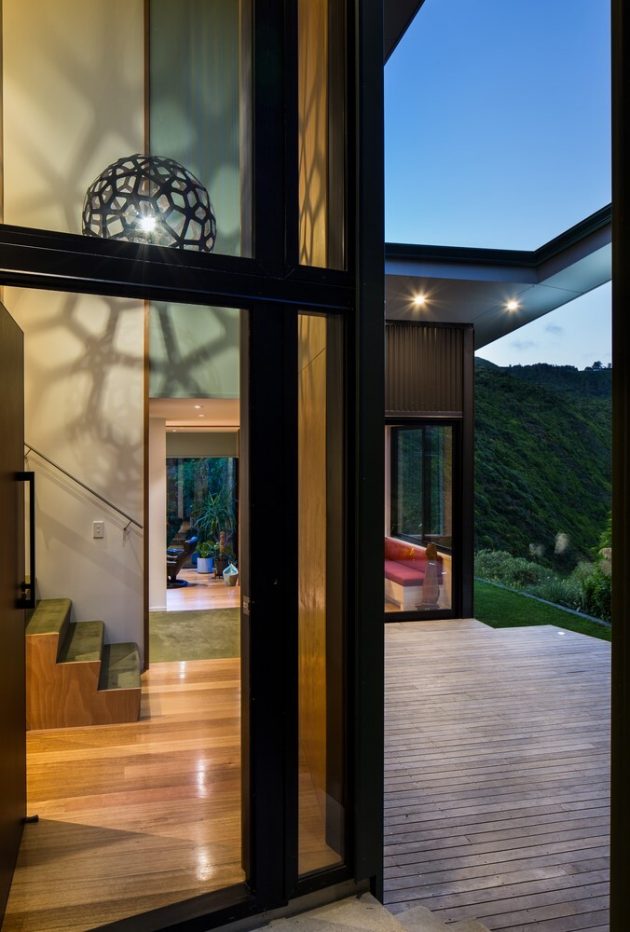 Korokoro Bush House by Parsonson Architects in New Zealand