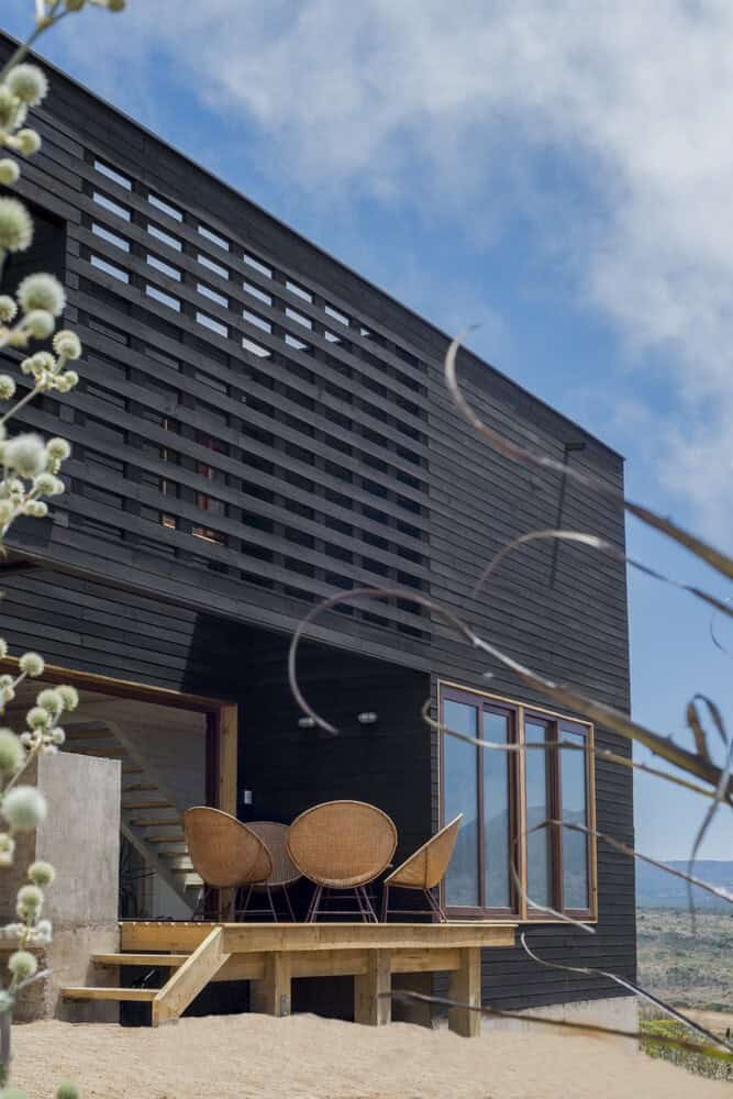 Los Molles House by Thomas Lowenstein in La Ligua, Chile Los Molles House by Thomas Lowenstein in La Ligua, Chile