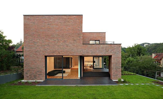 Podfuscak Residence by Dva Arhitekta in Zagreb, Croatia