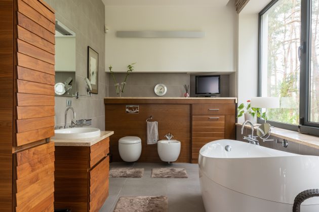 Spruce Up Your Bathroom With These Renovation Ideas