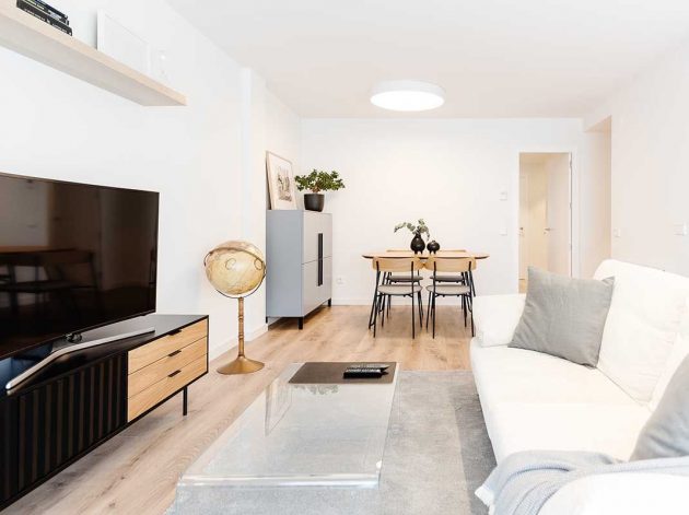 Bright Apartment With Impeccable Interior Design