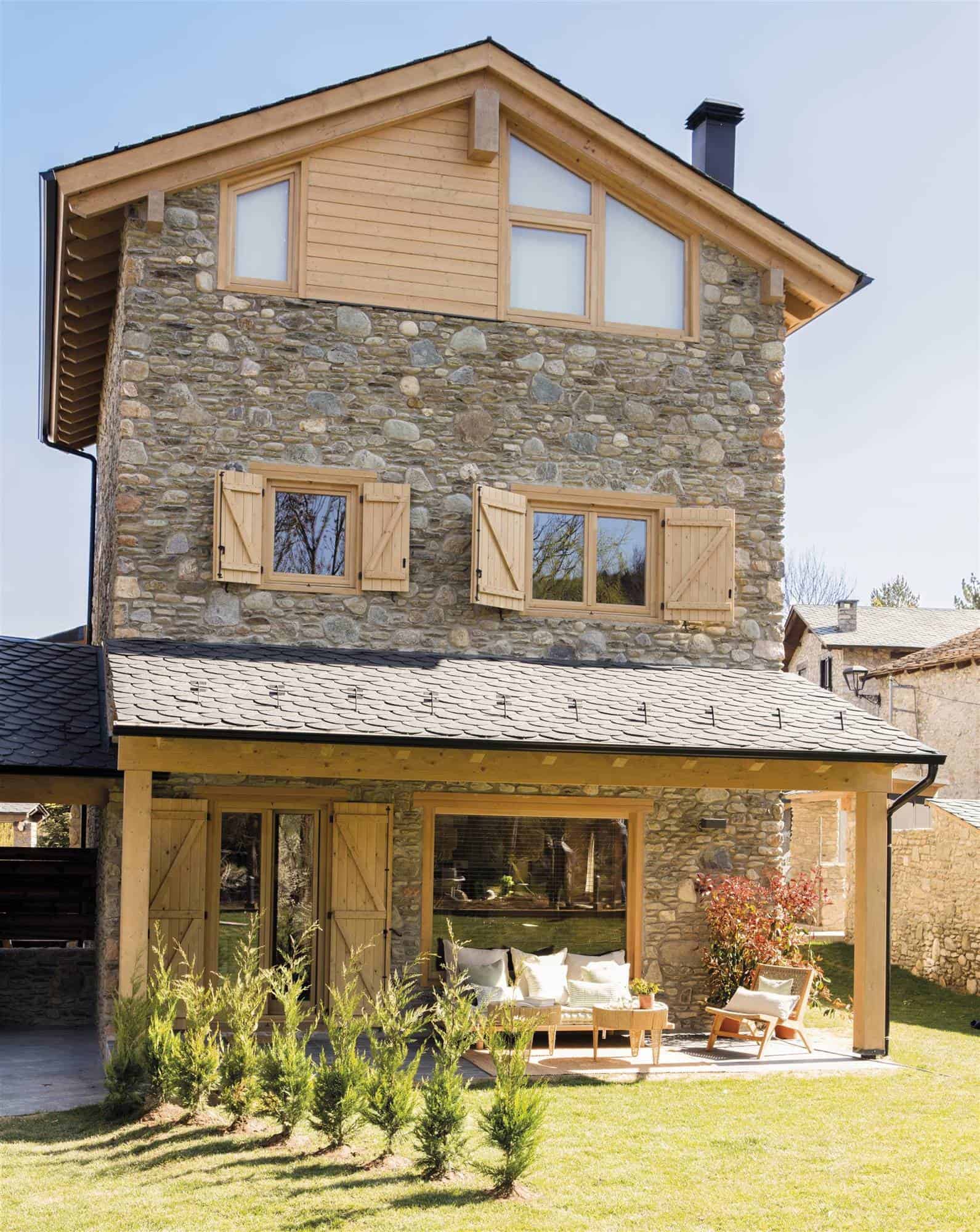 The Ultimate Mountain House With Unique Rustic Essence The Ultimate Mountain House With Unique Rustic Essence