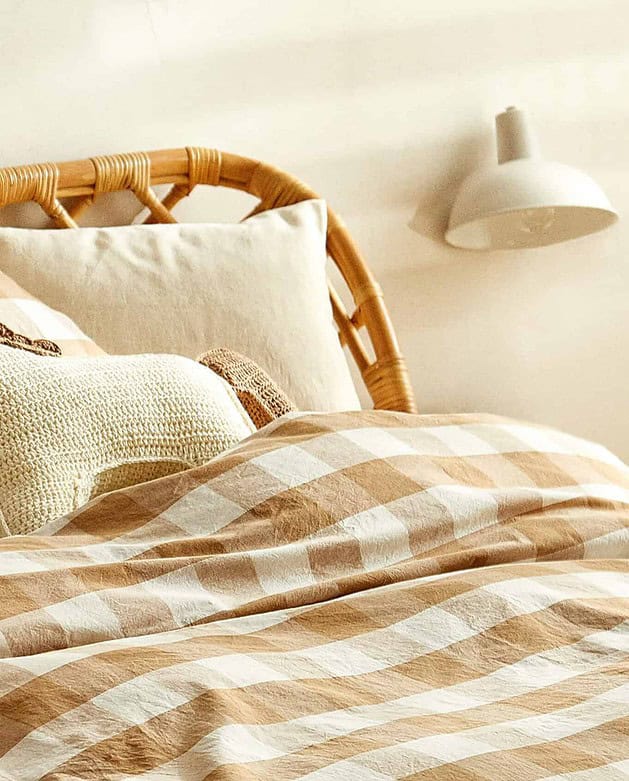 5 Items Of Checkered Pattern To Incorporate Into Your Home With Style