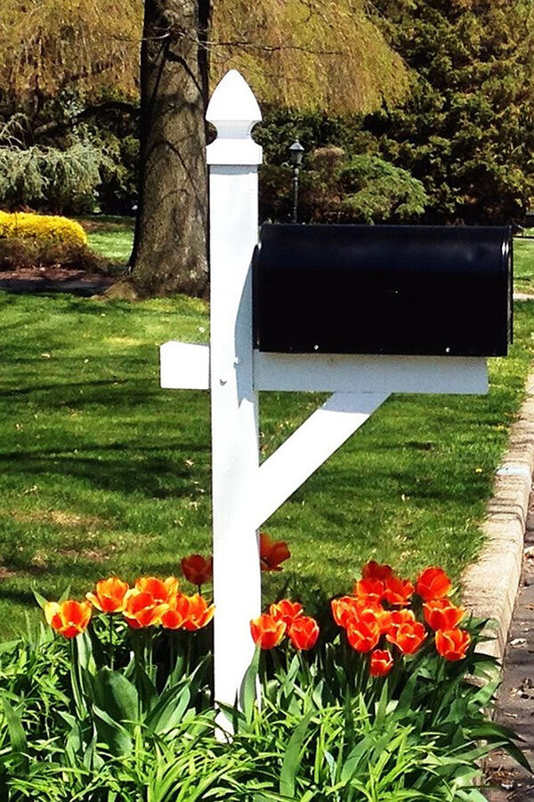 15 Awesome DIY Mailbox Projects Your Neighbors Will Envy