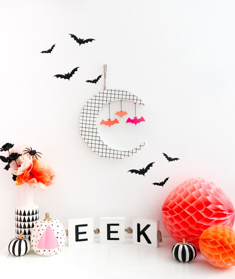 18 Eerie DIY Halloween Bat Decorations You Can Craft In 5 Minutes