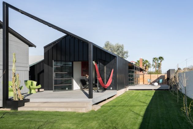 18 Eye-Catching Industrial Exterior Designs That Look Like A Home - Industrial Look Homes Exterior