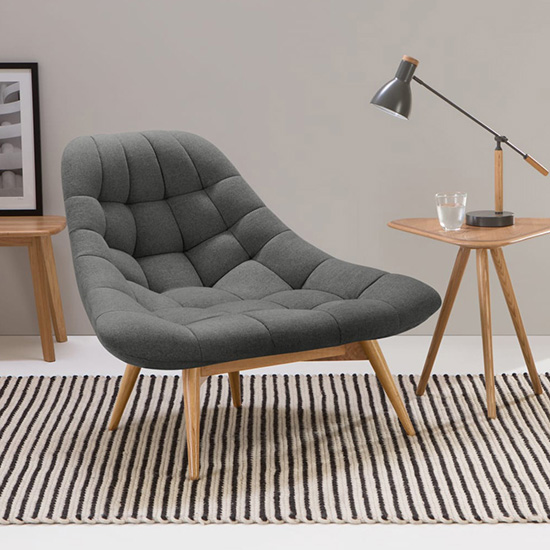 Cozy And Stylish Lounge Chair - Ideal For Your Home