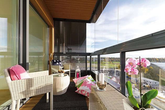 Glass Curtains - The Most Functional And Aesthetic Solution For Your Patios And Terraces Also In Autumn