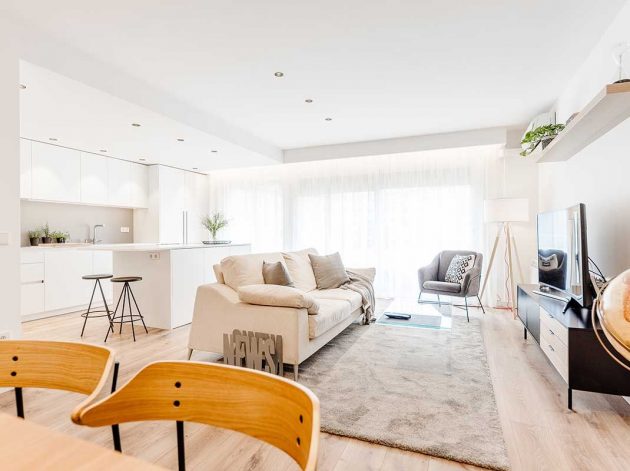 Bright Apartment With Impeccable Interior Design