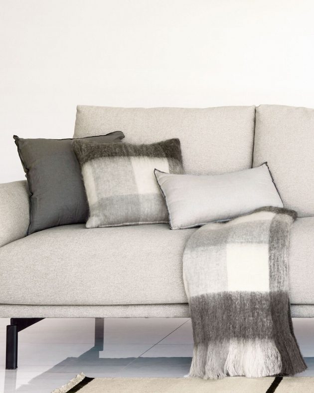 5 Items Of Checkered Pattern To Incorporate Into Your Home With Style