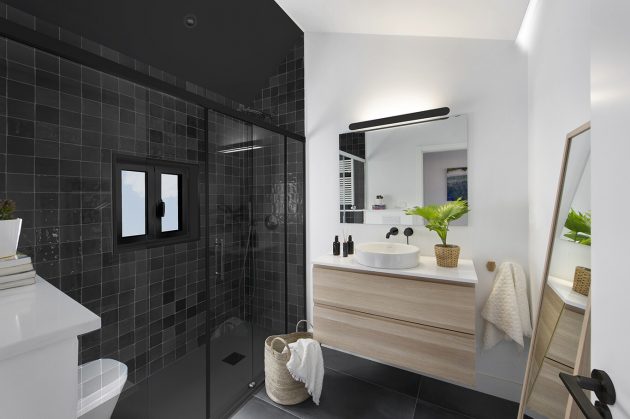 Make A Difference - To Paint Or To Decorated The Ceilings?