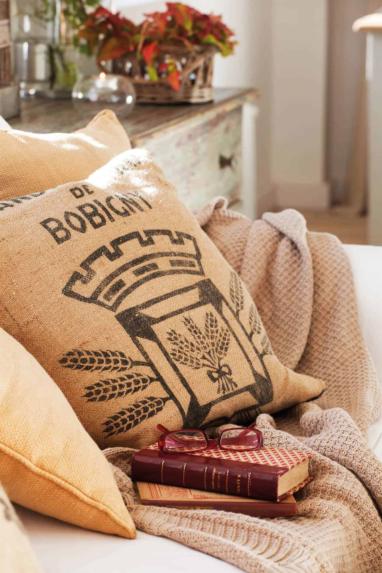 Invite That Mountain Warmth Into Your Home With Rustic Decoration Invite That Mountain Warmth Into Your Home With Rustic Decoration