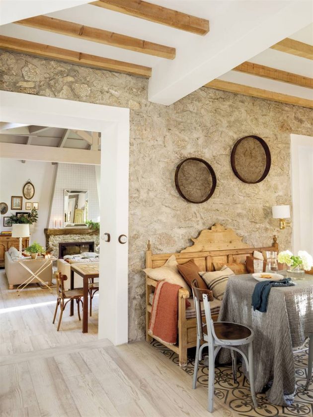 Invite That Mountain Warmth Into Your Home With Rustic Decoration