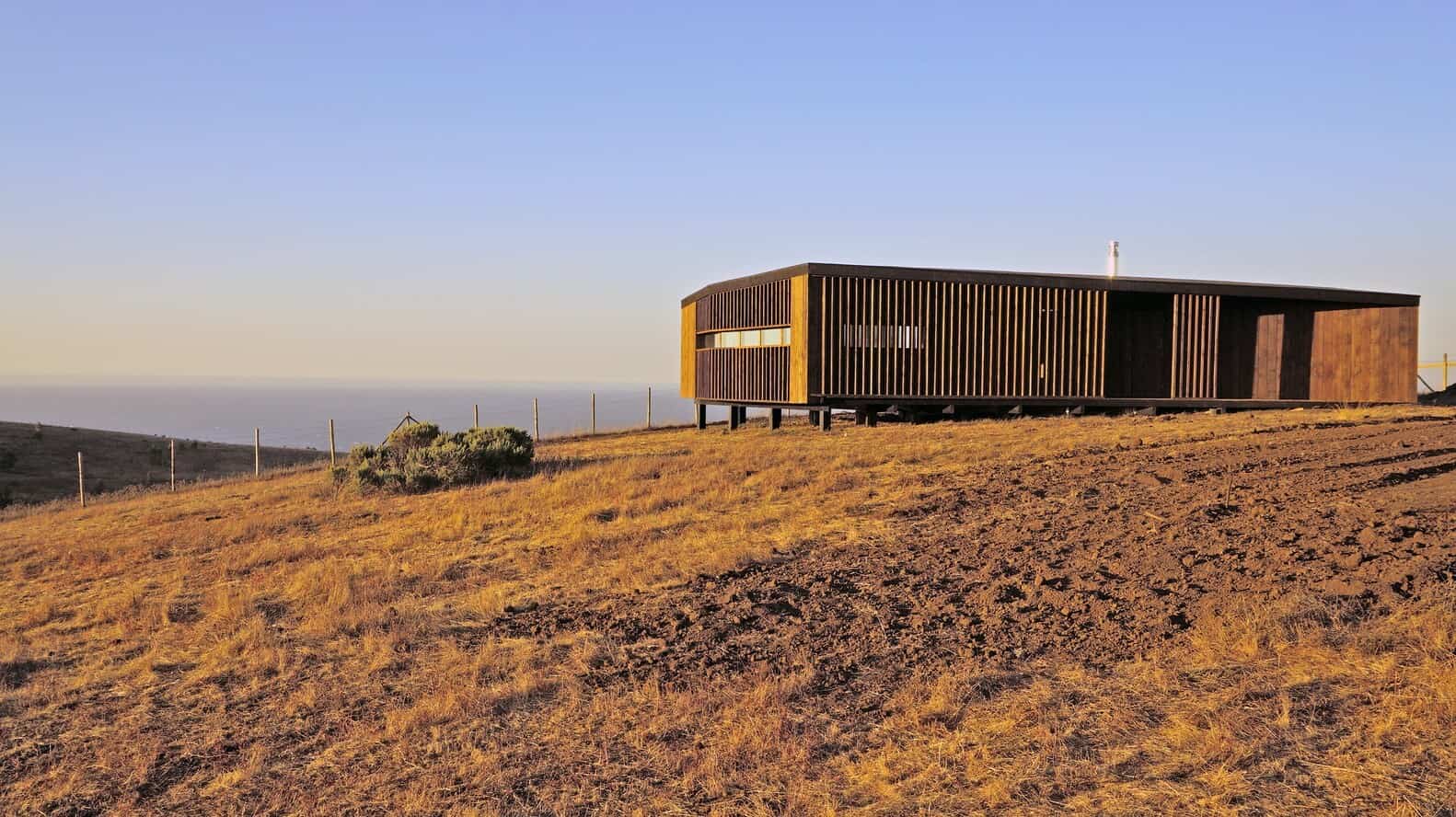House 222 by Worc Arquitectos in Matanzas, Chile House 222 by Worc Arquitectos in Matanzas, Chile
