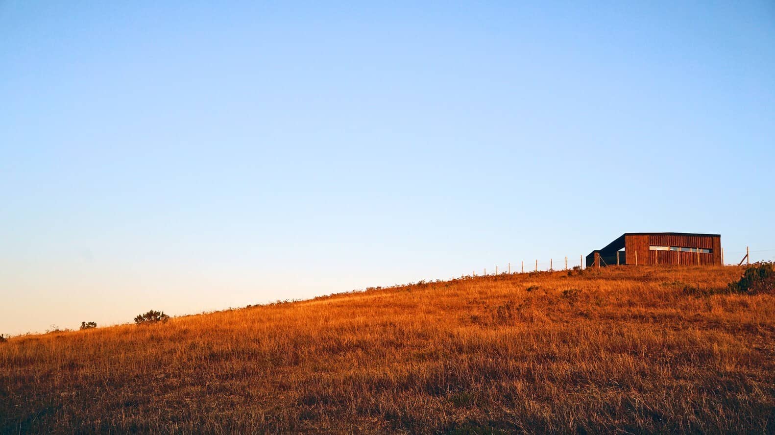 House 222 by Worc Arquitectos in Matanzas, Chile House 222 by Worc Arquitectos in Matanzas, Chile