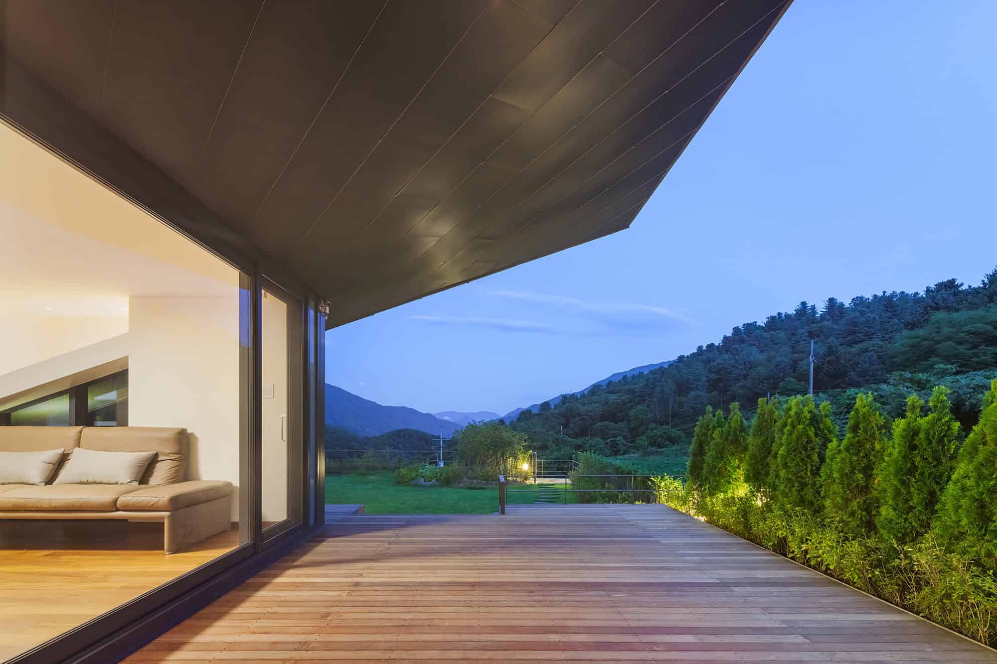 Leaning House by PRAUD in Jinan-Gun, South Korea Leaning House by PRAUD in Jinan-Gun, South Korea