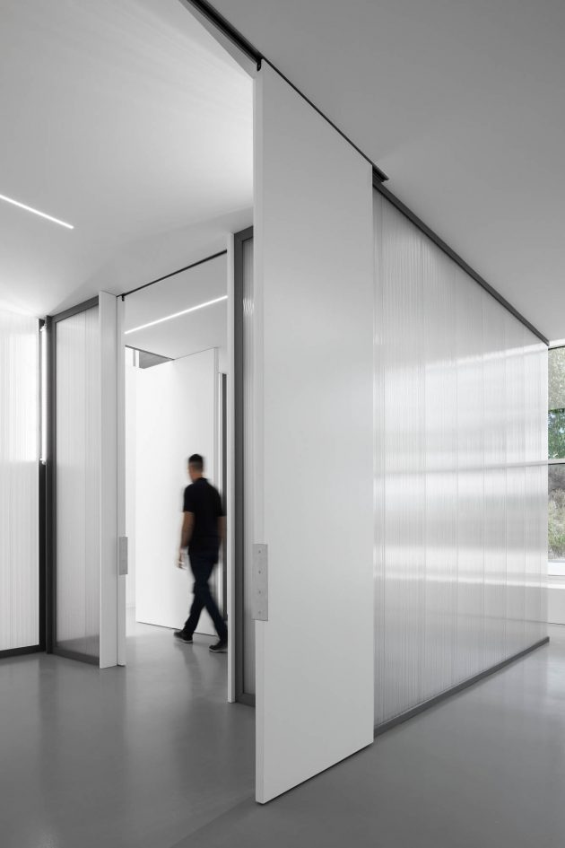 Office MA - Translucent Office Design by éOp – architecture and design in Porto