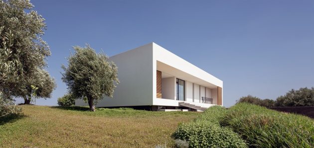Villa Belluccelli by Studio Nuy van Noort in Noto, Italy