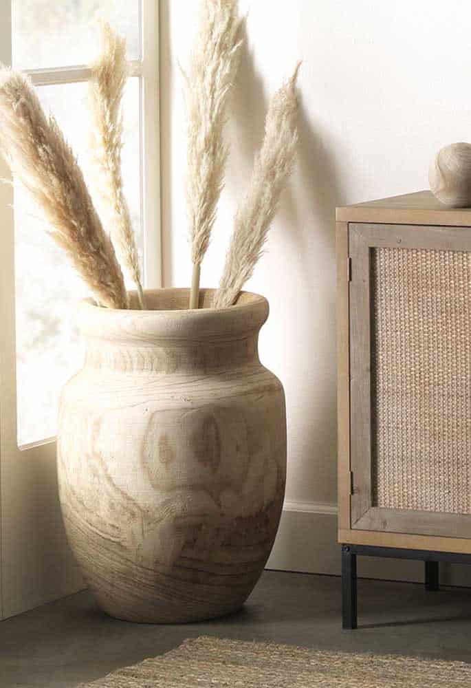 Wooden Vase - How To Take Care of, Tips And Inspiring Photos Wooden Vase - How To Take Care of, Tips And Inspiring Photos