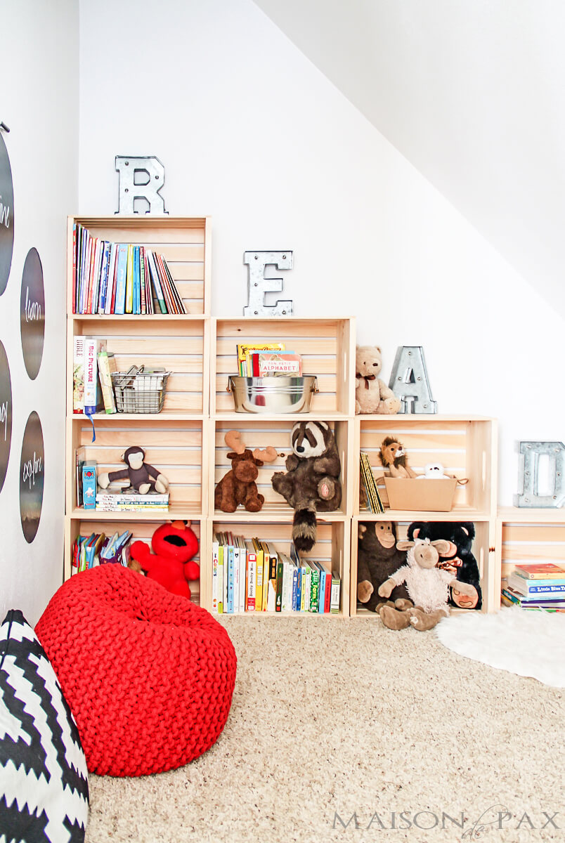 15 Awesome DIY Bookshelf Projects You'll Want To Build