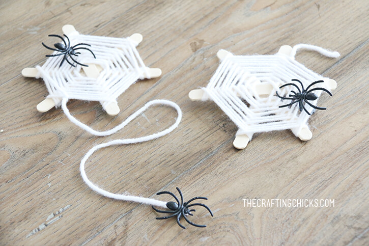 15 Creepy Dollar Store Halloween Crafts You Can Make In Under 15 Minutes